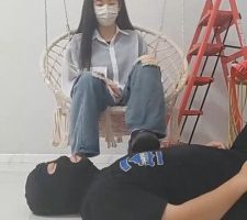 【吴迪】素人学生主-皮鞋白袜踩地毯 JS23070902