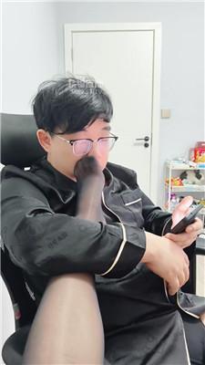 【思怡】开发打游戏的弟弟做奴 JS260516-7