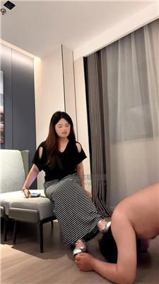 【子熙】强制坐脸窒息场 JS260523-43