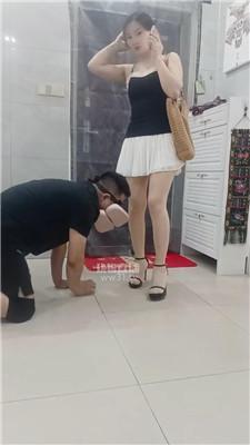 【洛芊】伺候女下属下班回家 JS260603-26