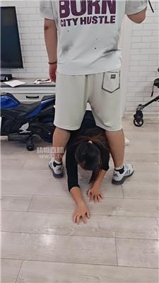 【DOM七叔】调混血骚母狗 JS260708-24