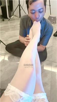 【妮妮酱】小仙女白丝恋足深喉 JS260710-43