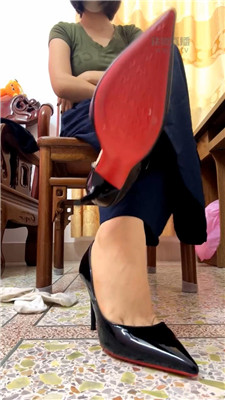 【小姨】白袜裸足    260709-5