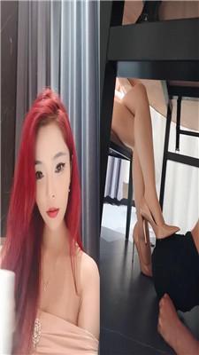 【贺贺】桌底下的小骚狗【双视角版】 JS260722-31