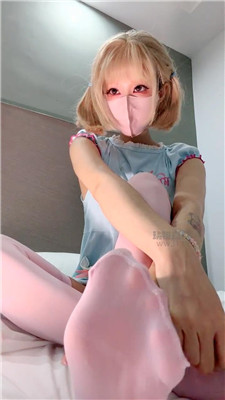 【奶味小仙女】粉丝裸足诱惑    260725-33