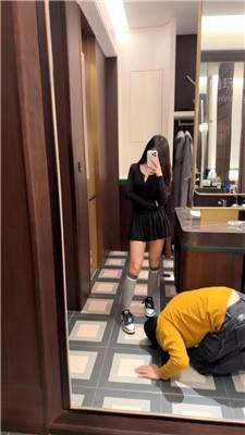 【欣怡】美少女酒店羞辱客户狗   JS261023-4